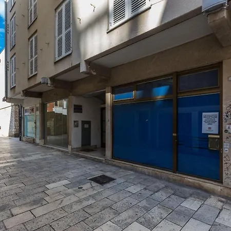 Kuki With Balcony * Zadar