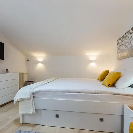 Kuki With Balcony Lejlighed